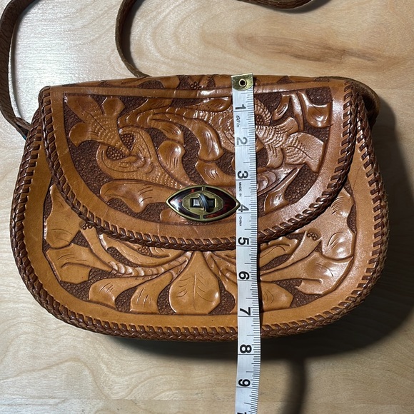 Vintage Floral Tooled Leather Purse - Picture 13 of 16